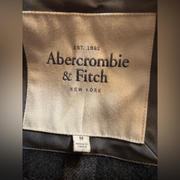 Abercrombie and fitch plaid jacket with hood size Medium. - Picture 9 of 10